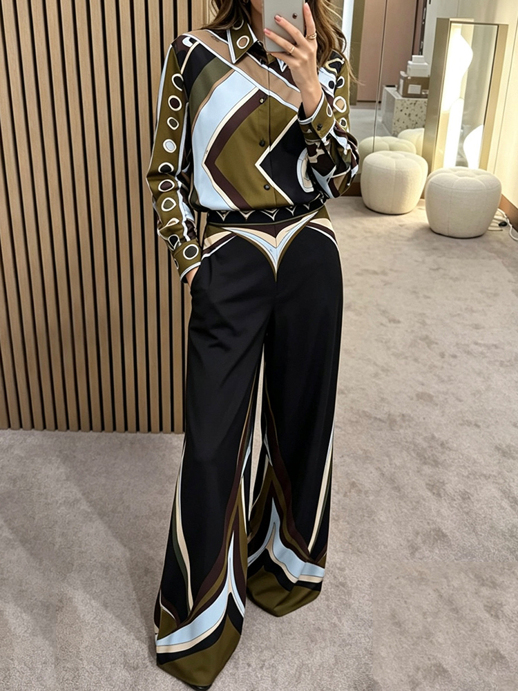 Silk Blouse Button - Retro geometric positioning printed silk shirt